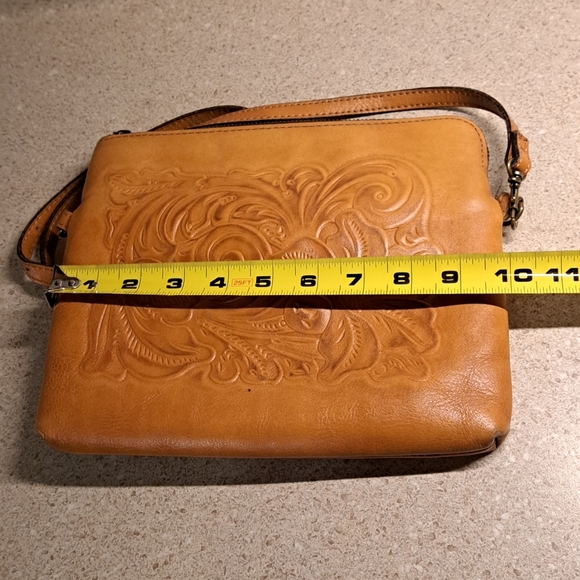 Patricia Nash Leather Crossbody Bag - Picture 8 of 11